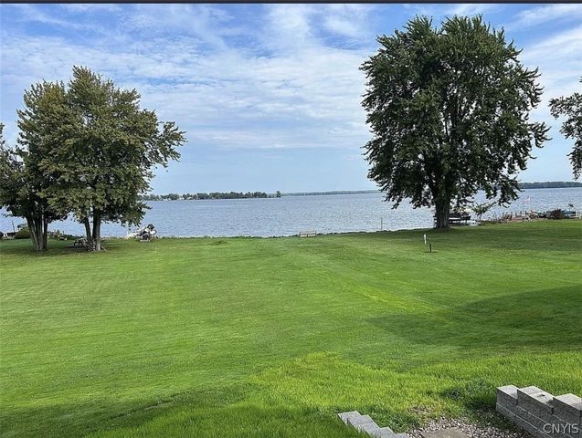 8875 Shellman Drive, Cicero, NY 13039