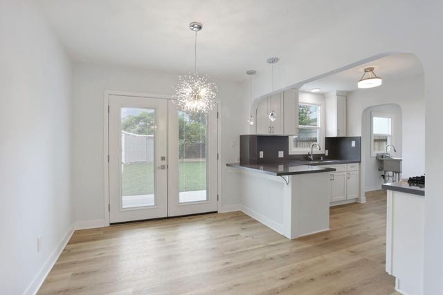 1834 Maria Ct, Modesto, CA 95354