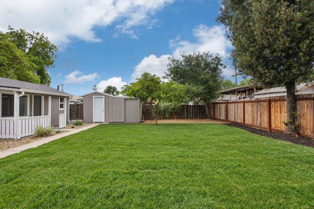 1834 Maria Ct, Modesto, CA 95354