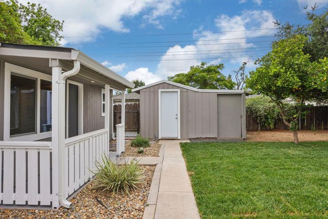 1834 Maria Ct, Modesto, CA 95354