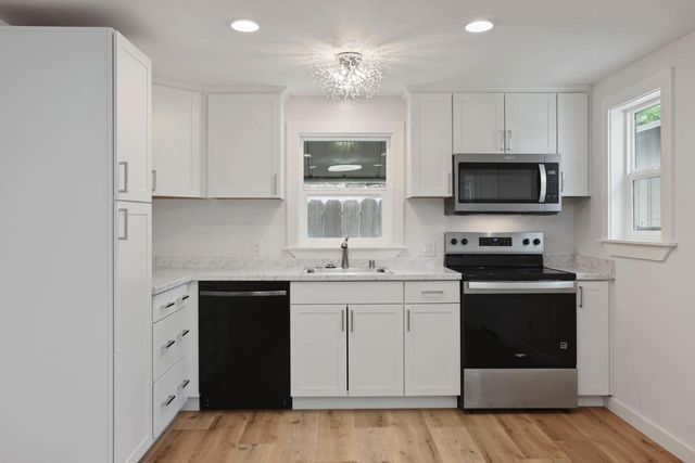 1834 Maria Ct, Modesto, CA 95354