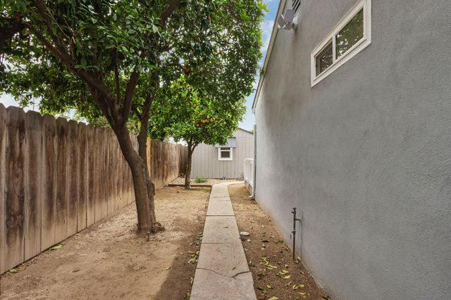 1834 Maria Ct, Modesto, CA 95354