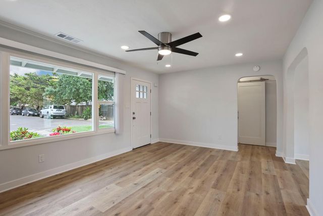 1834 Maria Ct, Modesto, CA 95354