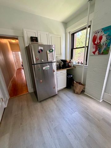 5 Winchester 202, Brookline, MA 02446