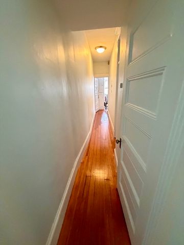 5 Winchester 202, Brookline, MA 02446