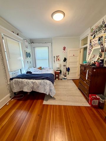 5 Winchester 202, Brookline, MA 02446