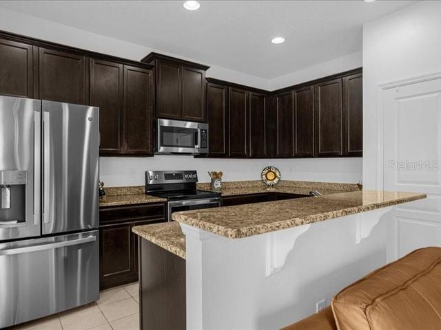1020 UMBRIA LANE, St Cloud, FL 34771