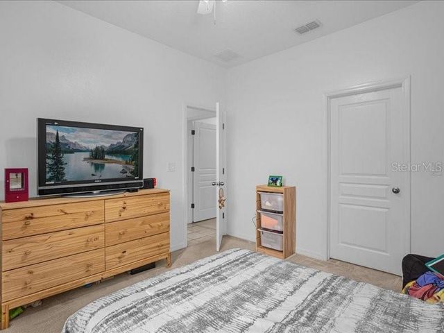 1020 UMBRIA LANE, St Cloud, FL 34771