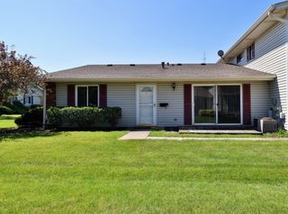 135 Nauset Lane, Schaumburg, IL 60194