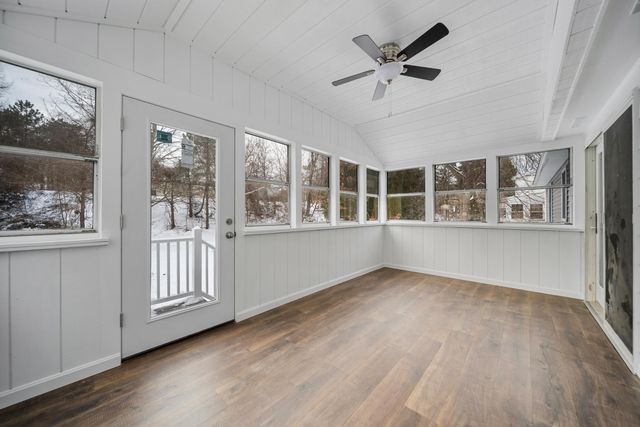 60 North High Street, Derry, NH 03038