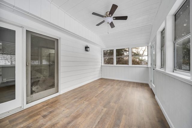 60 North High Street, Derry, NH 03038