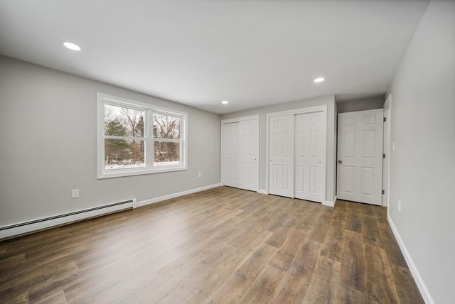 60 North High Street, Derry, NH 03038