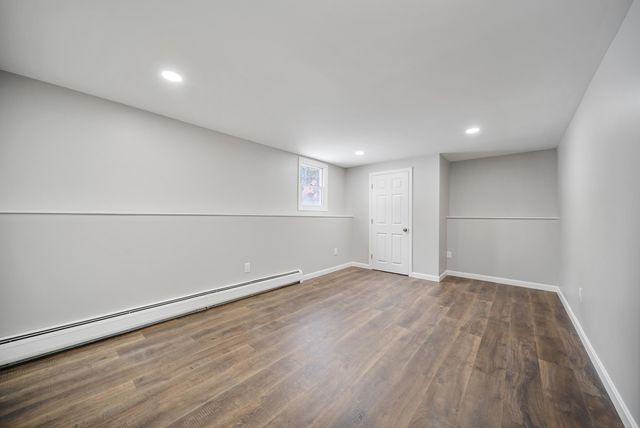 60 North High Street, Derry, NH 03038