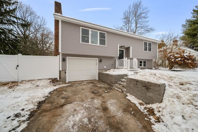 60 North High Street, Derry, NH 03038