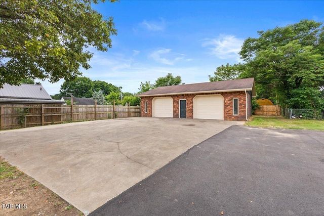 613 Holly Lane, Elizabethton, TN 37643