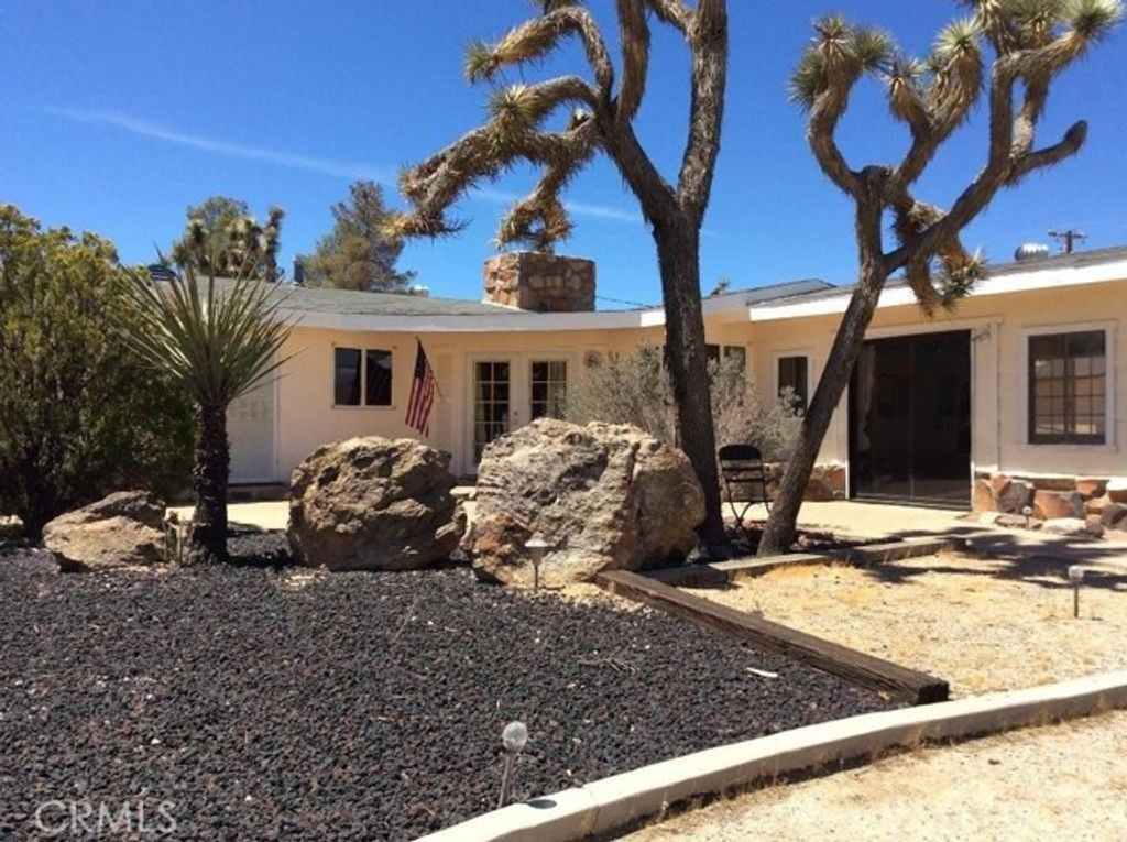 7978 Joshua Ln, Yucca Valley, CA 92284