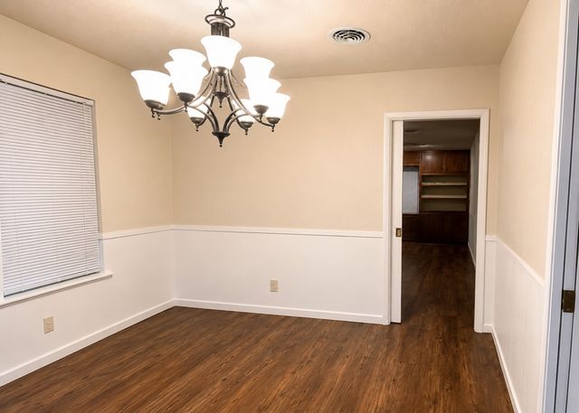 5016 Sabelle Lane, Haltom City, TX 76117