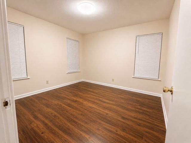 5016 Sabelle Lane, Haltom City, TX 76117