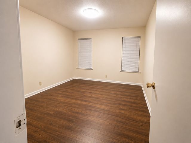 5016 Sabelle Lane, Haltom City, TX 76117