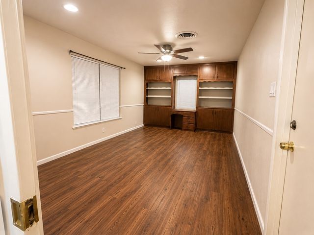 5016 Sabelle Lane, Haltom City, TX 76117