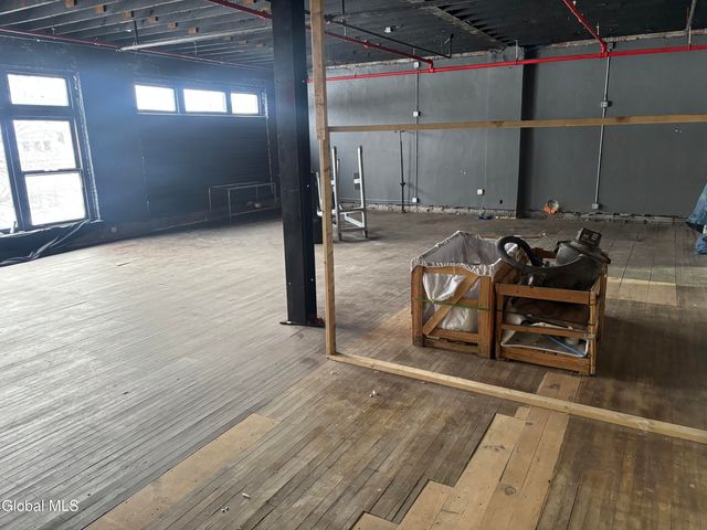 91 N Main Street, Gloversville, NY 12078