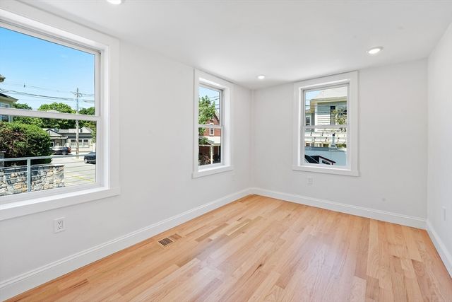 290 Washington A, Marblehead, MA 01945