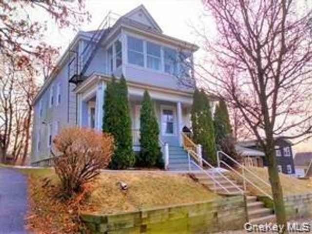 37 ROOSEVELT Avenue 1, Poughkeepsie, NY 12601