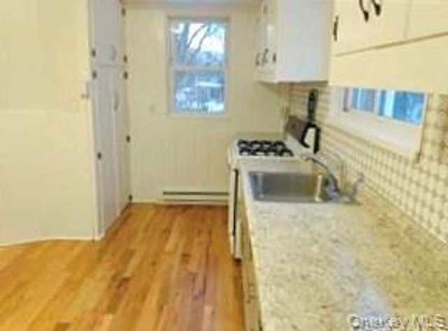 37 ROOSEVELT Avenue 1, Poughkeepsie, NY 12601