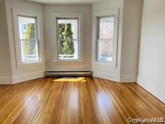 37 ROOSEVELT Avenue 1, Poughkeepsie, NY 12601