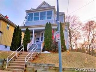 37 ROOSEVELT Avenue 1, Poughkeepsie, NY 12601