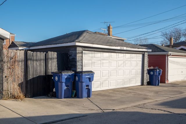 3828 S 56th Court, Cicero, IL 60804