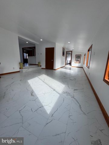 523 QUEENSTOWN RD, Severn, MD 21144