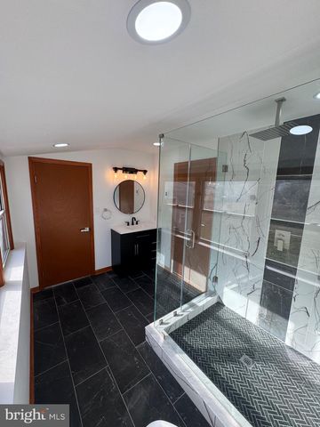 523 QUEENSTOWN RD, Severn, MD 21144