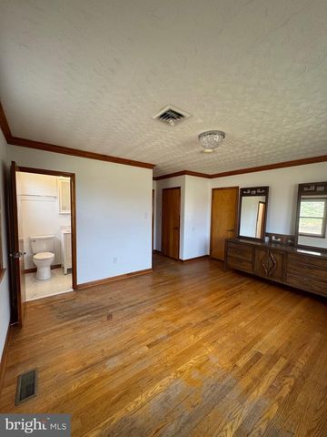 523 QUEENSTOWN RD, Severn, MD 21144