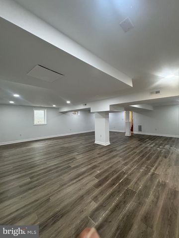 523 QUEENSTOWN RD, Severn, MD 21144