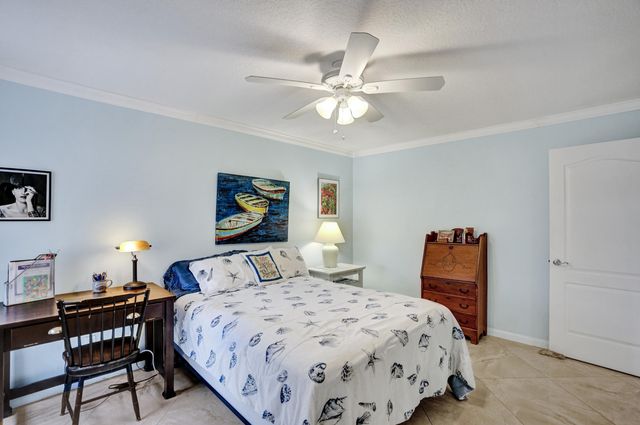 7156 Grassy Bay Drive, West Palm Beach, FL 33411