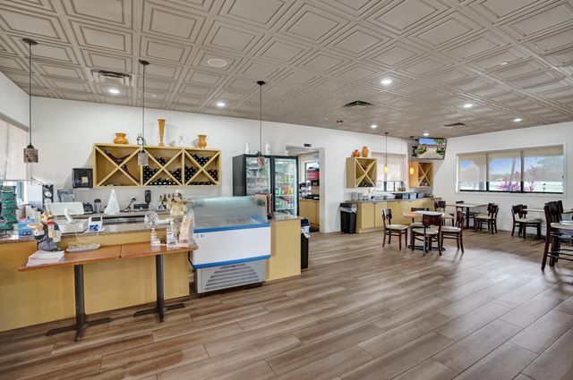 7156 Grassy Bay Drive, West Palm Beach, FL 33411