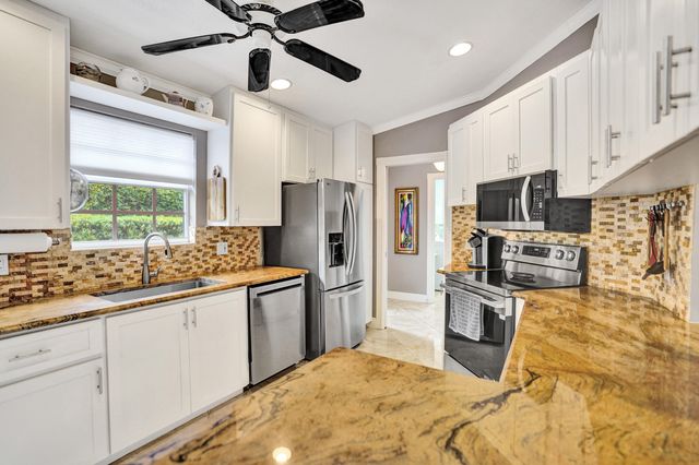 7156 Grassy Bay Drive, West Palm Beach, FL 33411