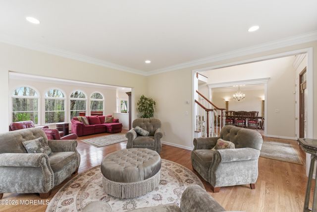 5 Maple Knoll Lane, Manalapan, NJ 07726