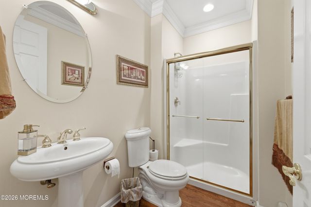 5 Maple Knoll Lane, Manalapan, NJ 07726