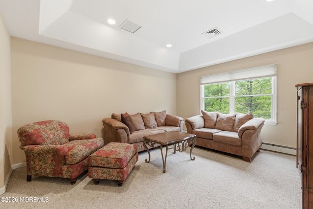 5 Maple Knoll Lane, Manalapan, NJ 07726