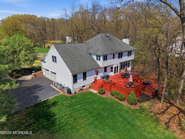 5 Maple Knoll Lane, Manalapan, NJ 07726