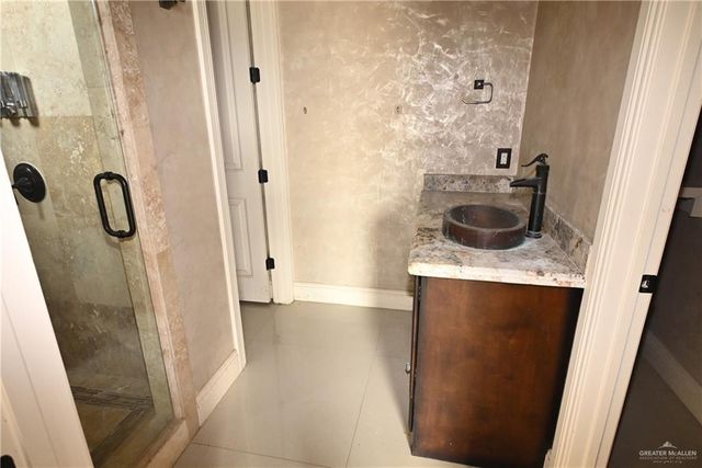 1105 Travis Street, Mission, TX 78572