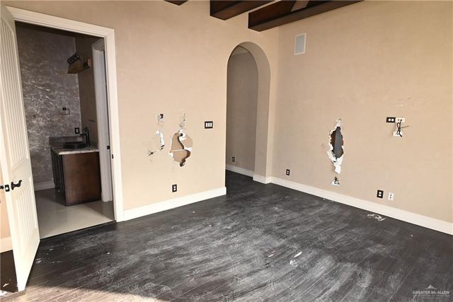 1105 Travis Street, Mission, TX 78572