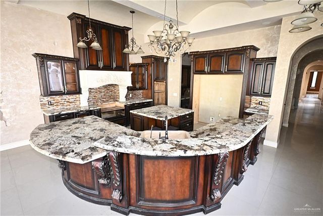 1105 Travis Street, Mission, TX 78572