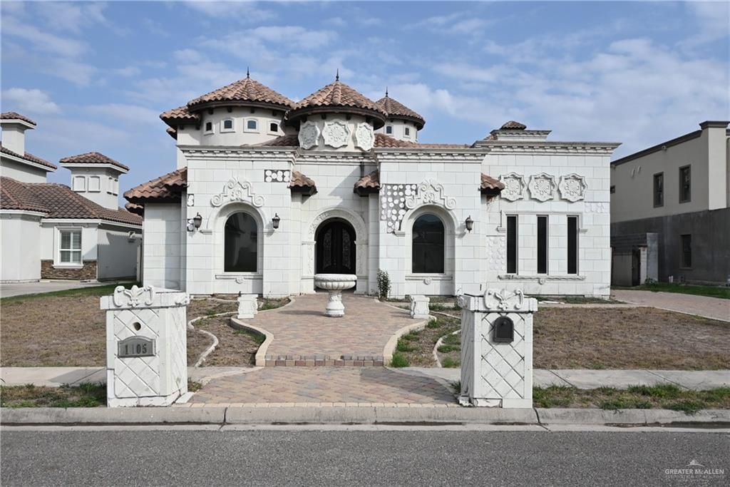 1105 Travis Street, Mission, TX 78572