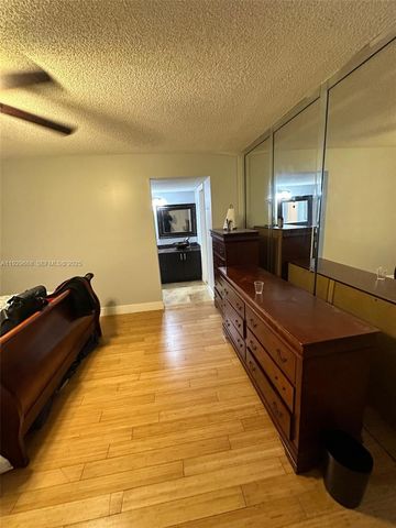 8040 Hampton Blvd 508, North Lauderdale, FL 33068