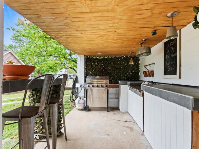 405 Mulberry Ave, Fayetteville, TN 37334