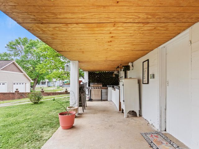 405 Mulberry Ave, Fayetteville, TN 37334