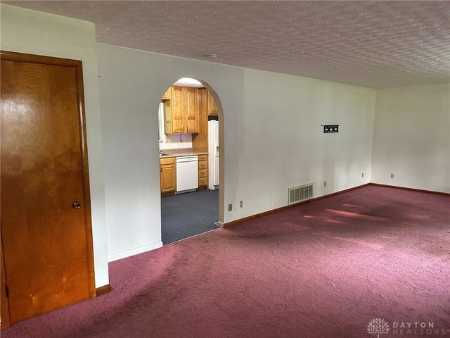 2147 Oxmoor Drive, Beavercreek, OH 45431